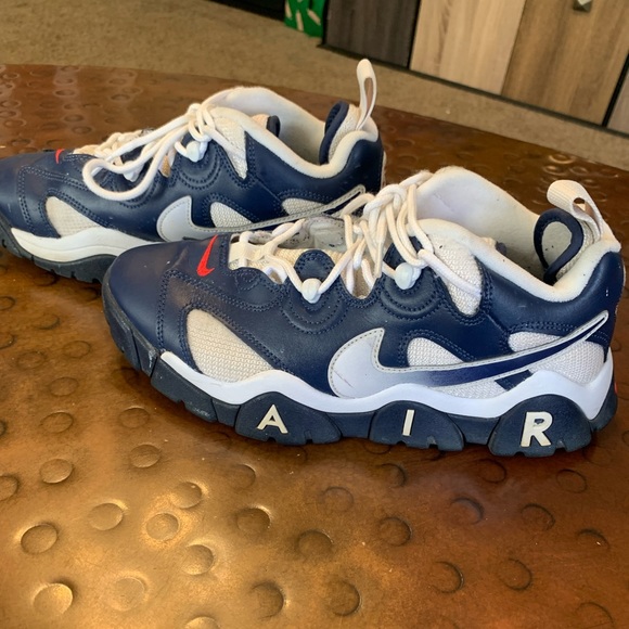nike air barrage navy blue
